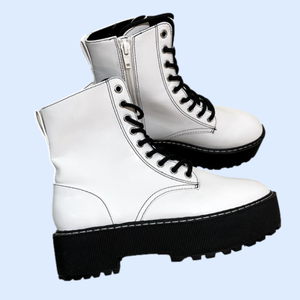 DIVIDED H&M WHITE/BLACK GOTHIC,PUNK CHUNKY PLATFORM LACE UP BOOTS WOMENS SZ 8